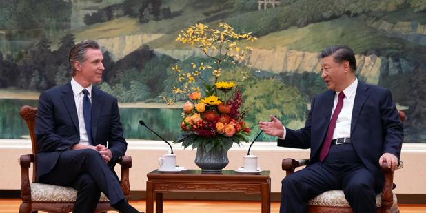 California Gov. Gavin Newsom meets with CCP General Secretary Xi Jinping in Beijing, 2023. Credit: Office of the Governor.