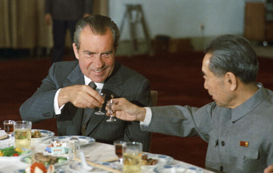 Feb. 1972, President Nixon and Premier Zhou share a moutai toast.